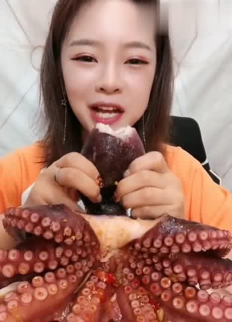 网红八爪鱼吃瓜爆料是真的吗,真相揭秘